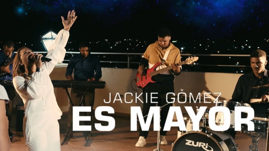 ¡Sonando en centroamérica! Jackie gómez estrena “es mayor”, su nuevo sencillo