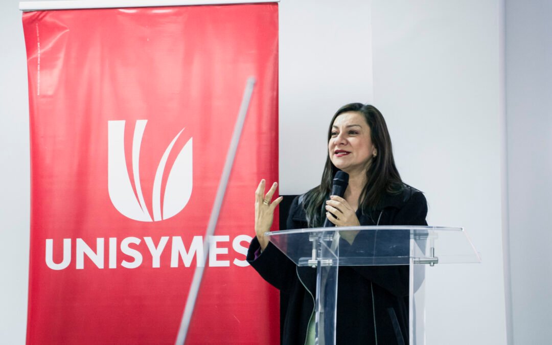 Unisymes celebra su primera graduación de teología
