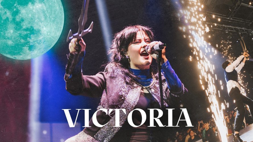 Victoria, el nuevo sencillo de NXTWAVE