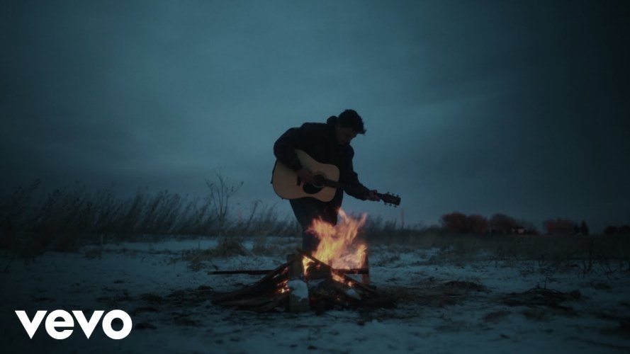 Josiah Queen lanzó su nuevo sencillo: demons