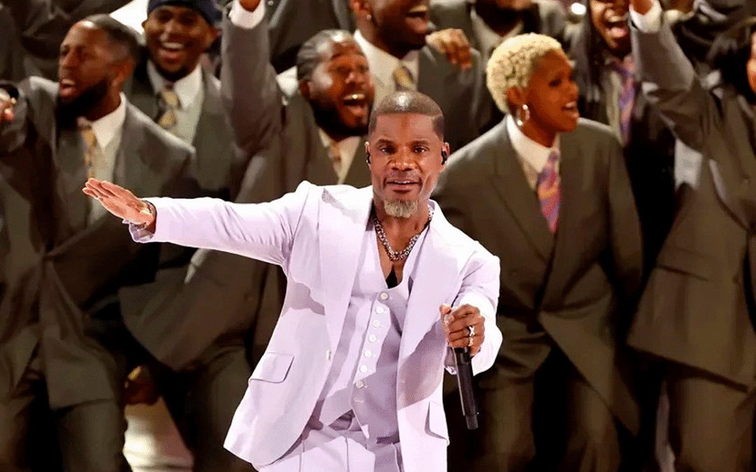 Kirk Franklin recibe ingreso al Salón de la Fama de SoundExchange por impacto en streaming